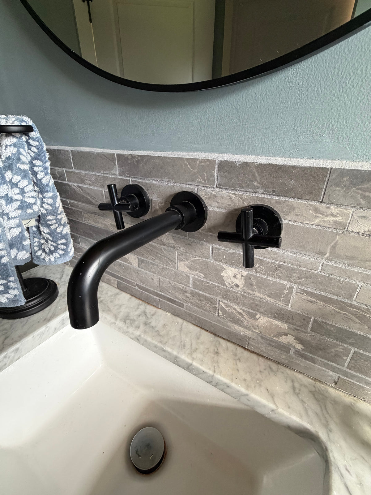 Matte Black Wall-Mount Bathroom Faucet